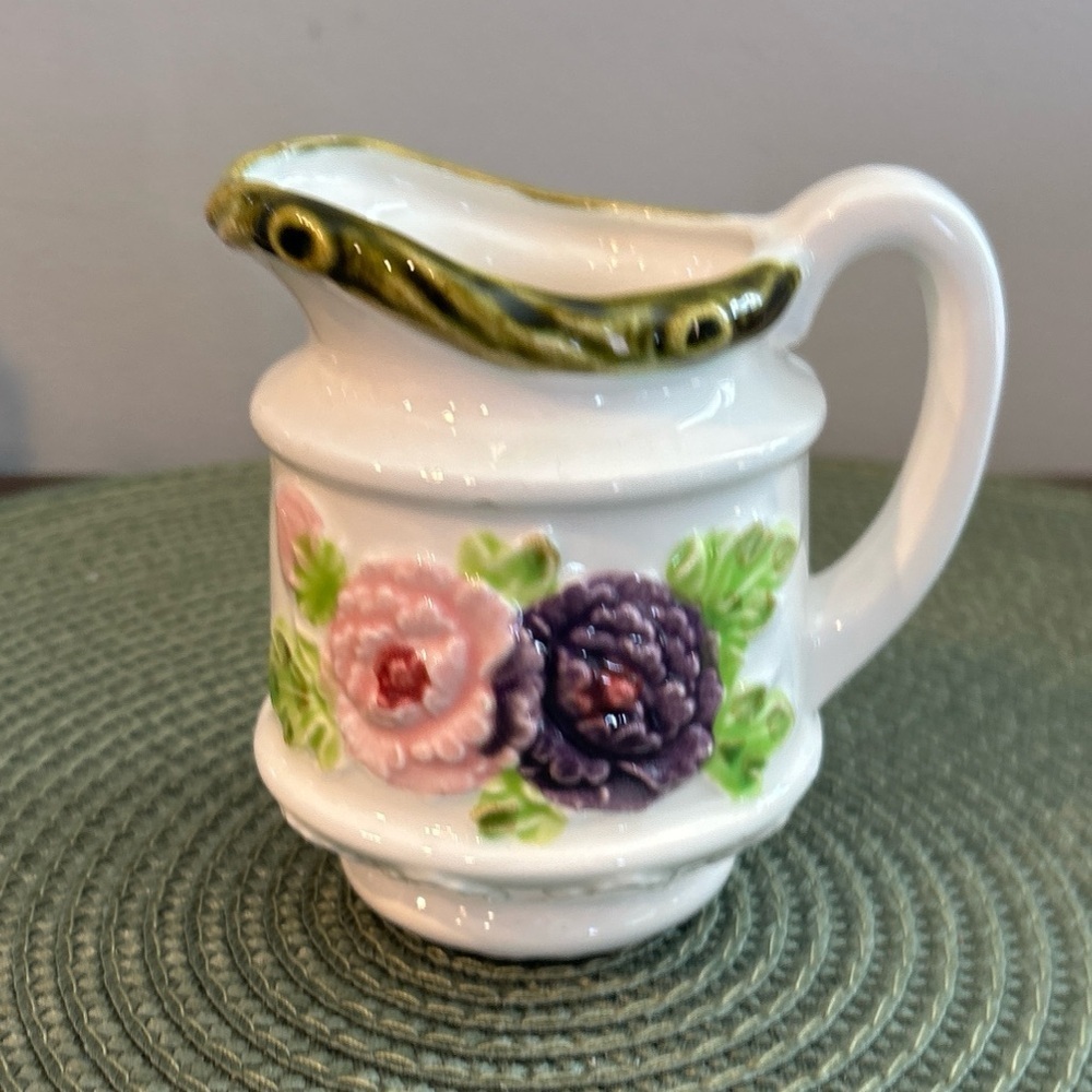Vintage Majolica Style Creamer Made In Japan ~ It is likely Nevco but no sticker
